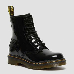 DR. MARTENS 1460 WOMEN'S PATENT LEATHER LACE UP BOOTS